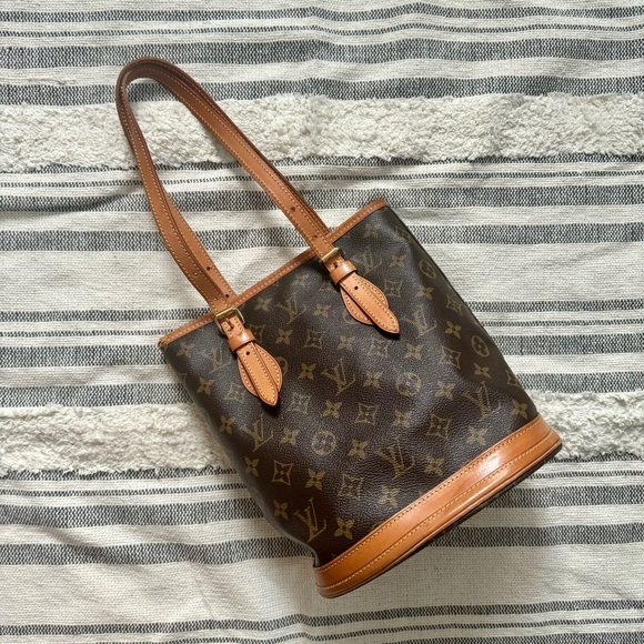 Louis Vuitton Monogram Petit Bucket Bag - Picture 3 of 10